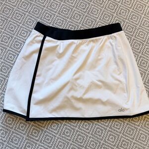 Alo Black and White Athletic Skort
